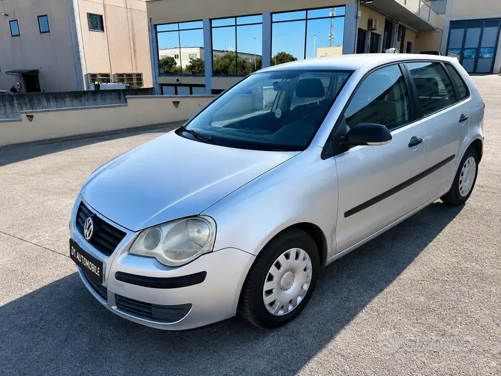 Volkswagen Polo 2008 photo 2