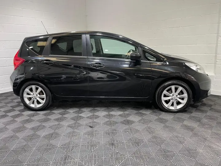 Nissan Note 2014 photo 5