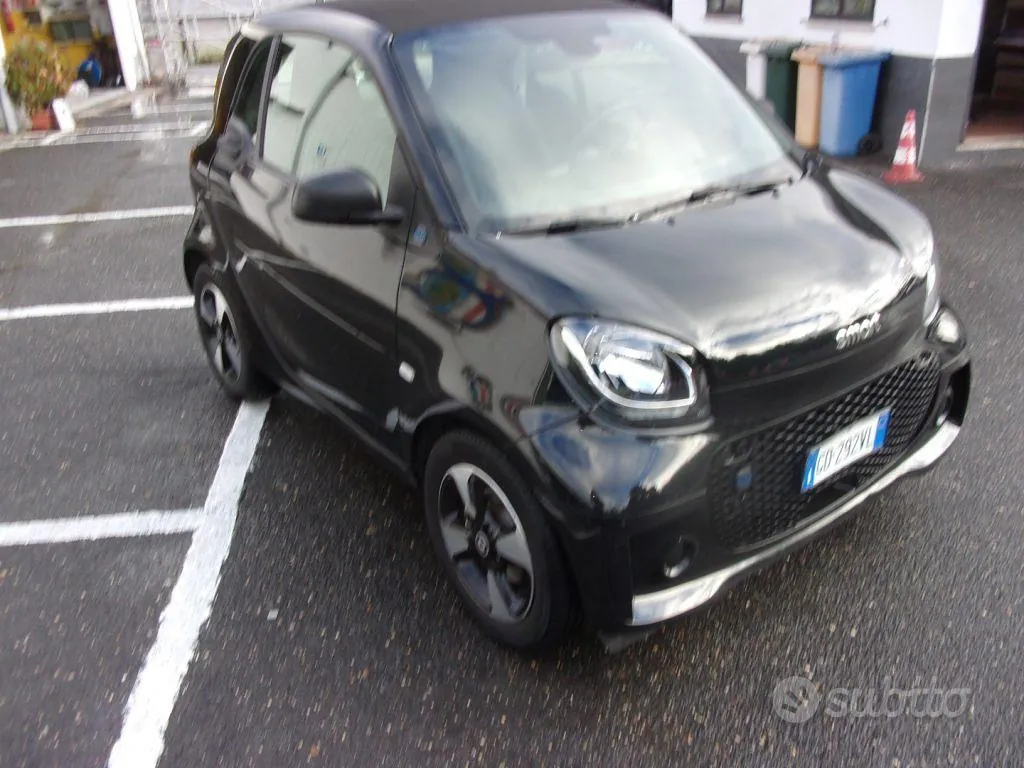 Smart Fortwo 2021 photo 3