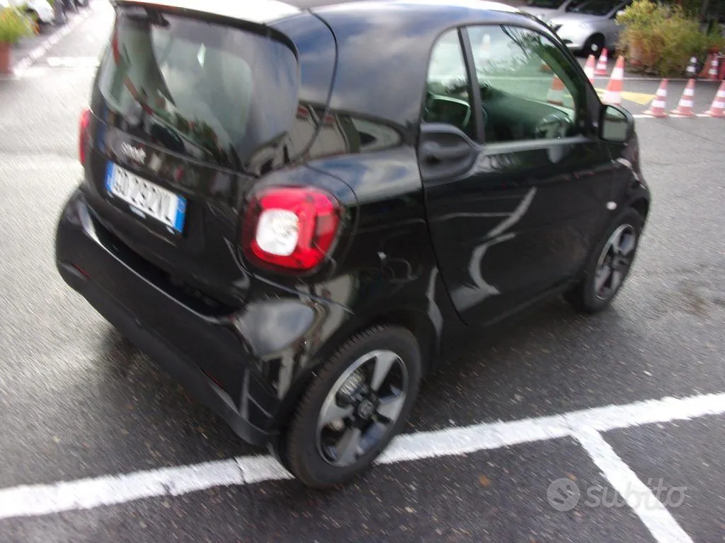 Smart Fortwo 2021 photo 5