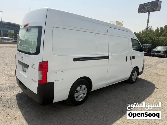 Nissan Urvan 2020 photo 3