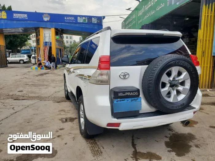 Toyota Prado 2011 photo 2