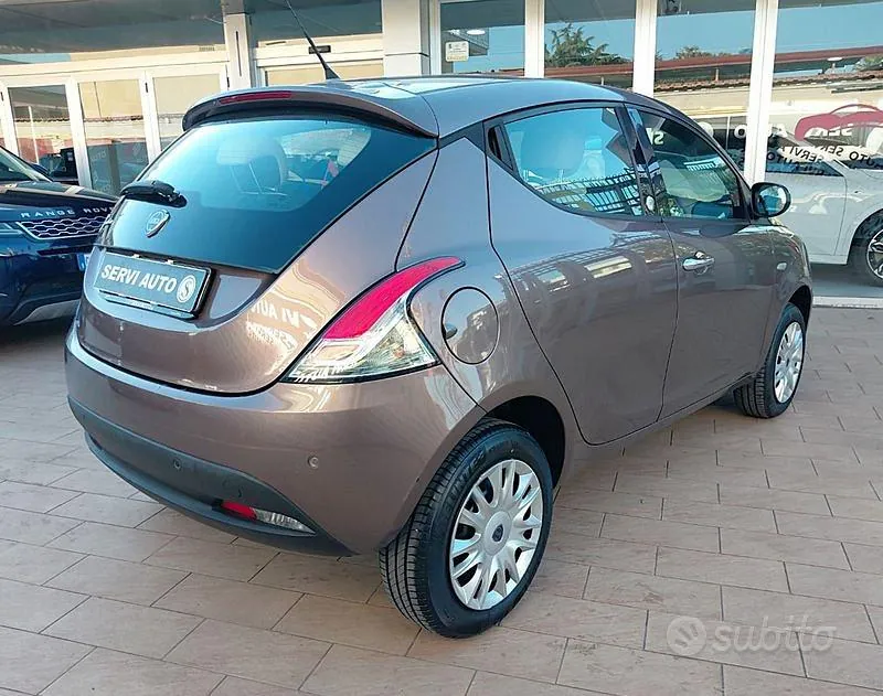 Lancia Ypsilon 2015 photo 5