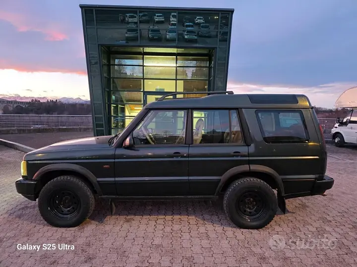 Land Rover Discovery 2003 photo 3