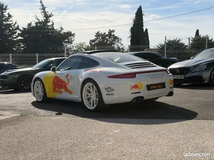 Porsche 911 2012 photo 2
