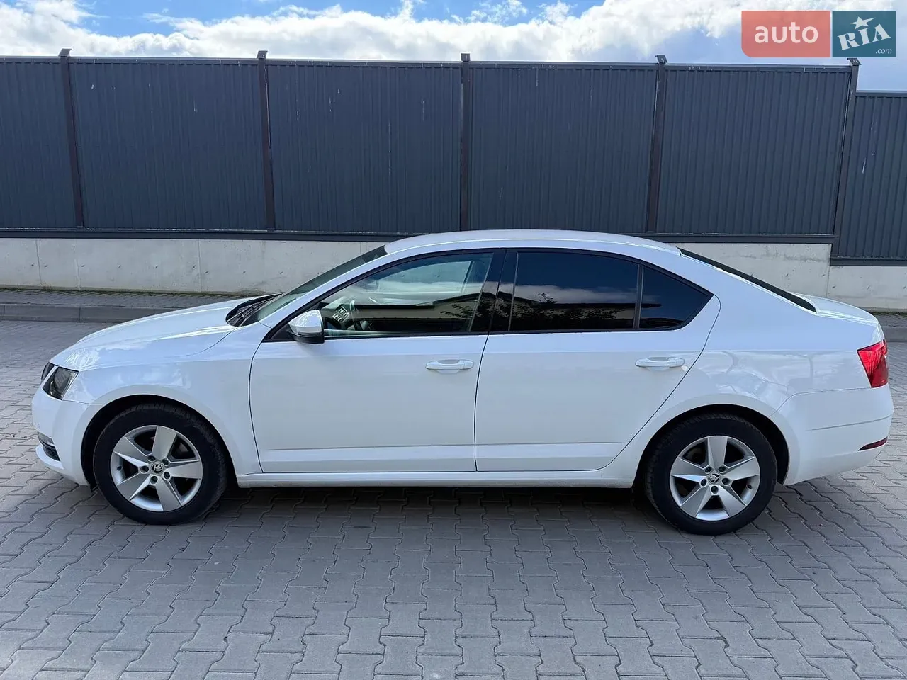 Skoda Octavia 2019 photo 4