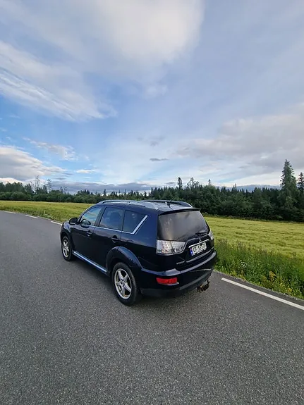 Mitsubishi Outlander 2010 photo 5