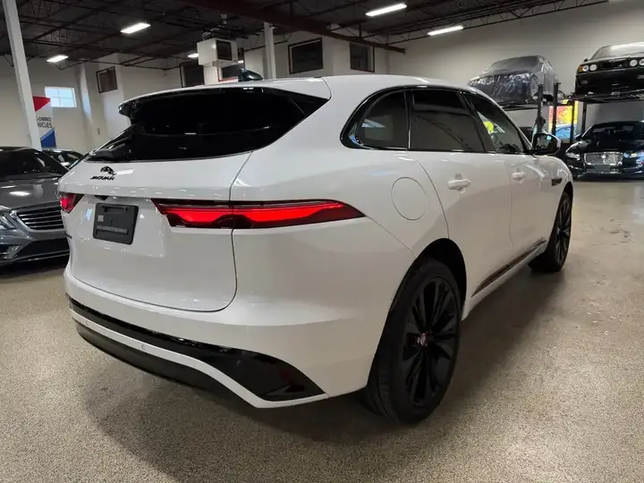 Jaguar F-Pace 2023 photo 5