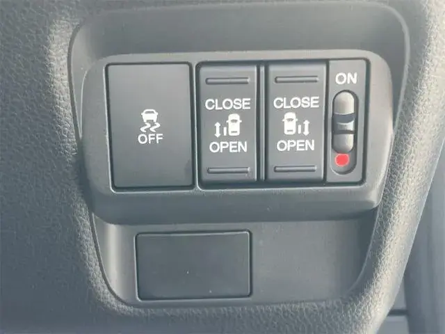Honda Freed photo 4