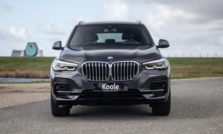 BMW X5 2022 photo 2
