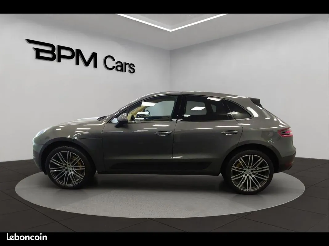 Porsche Macan 2015 photo 2