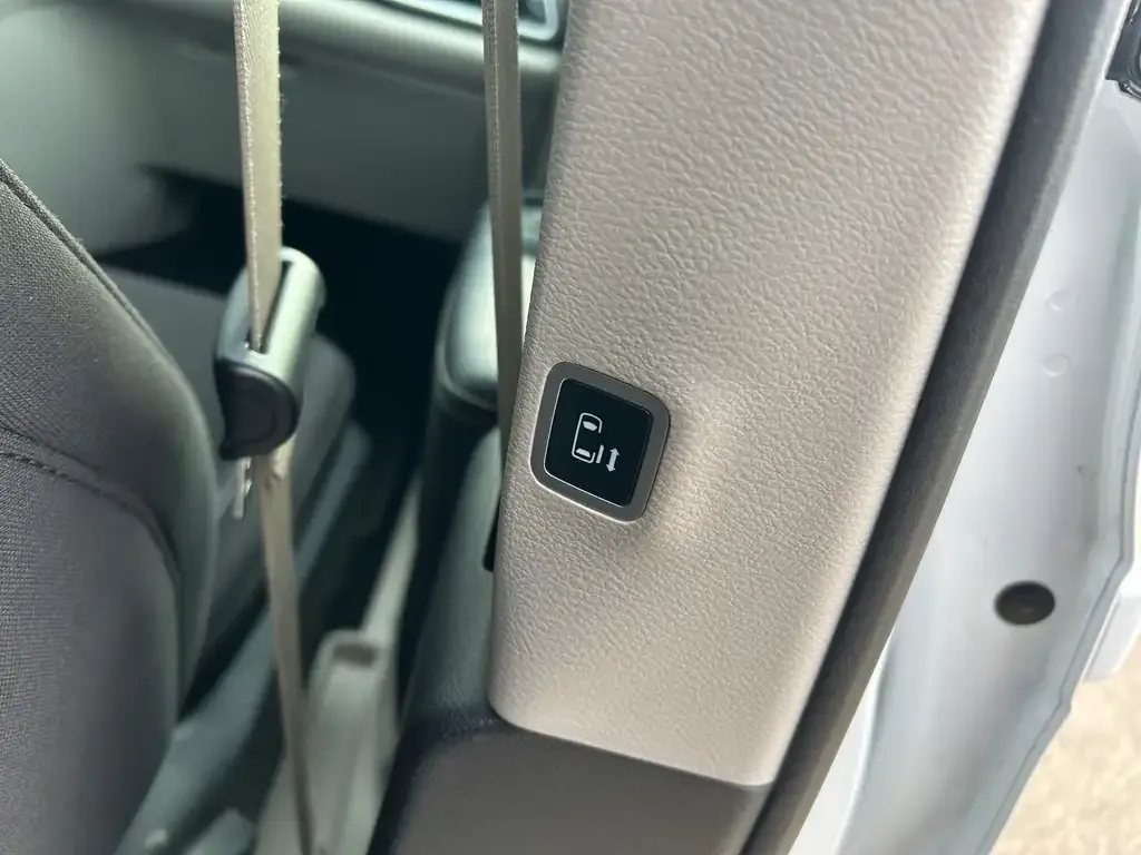 Chrysler Grand Caravan 2022 photo 5
