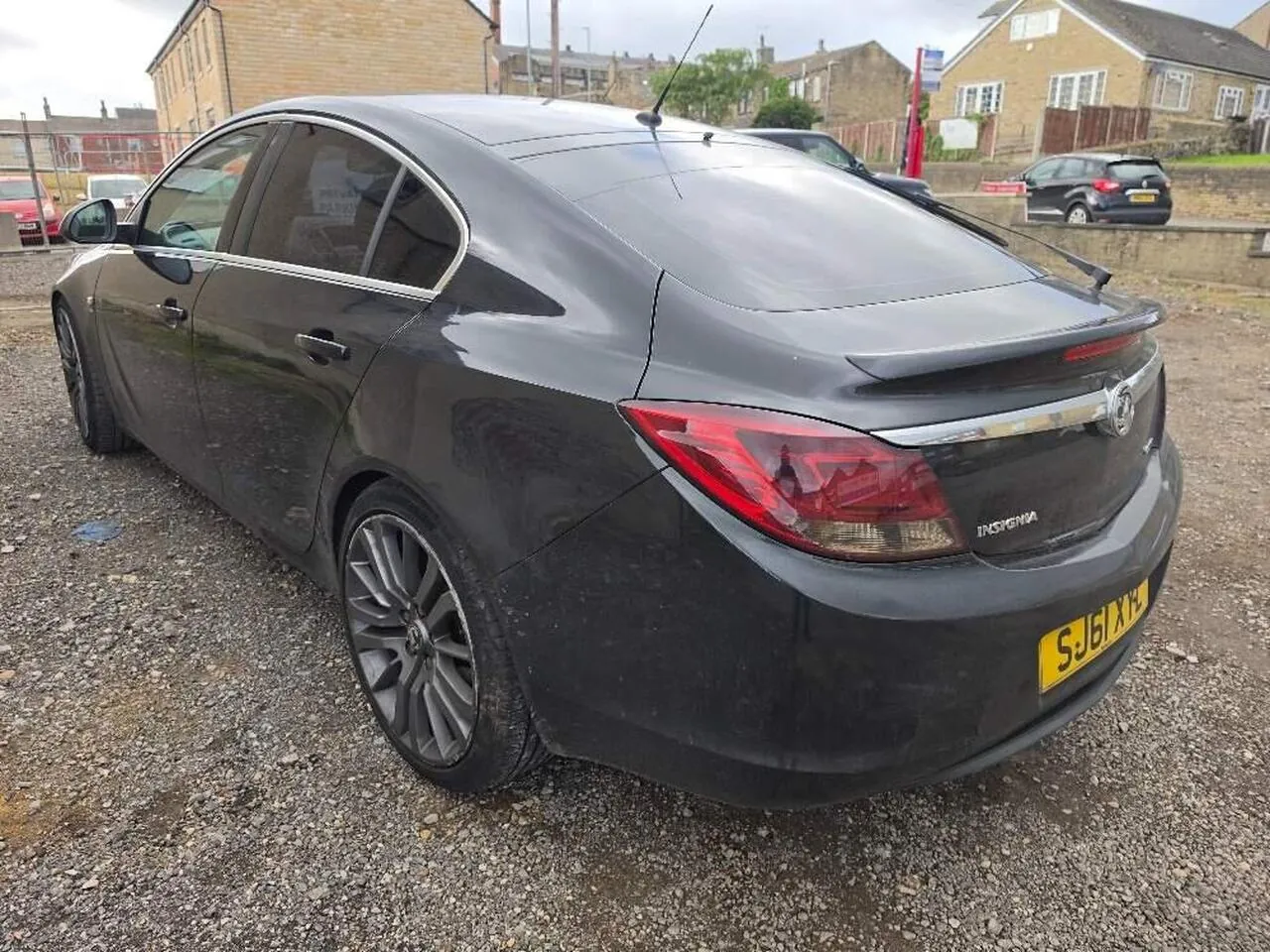 Vauxhall Insignia 2011 photo 5