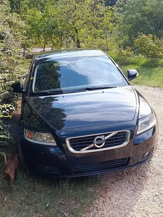 Volvo V50 2012 photo 2