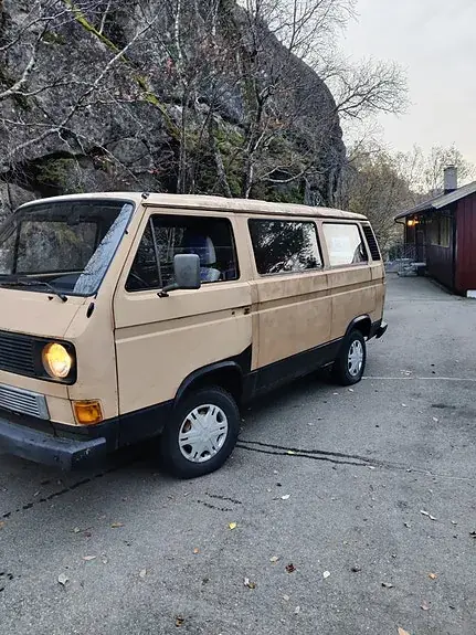 Volkswagen Transporter 1983 photo 2