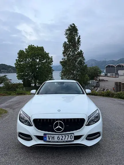 Mercedes-Benz C180