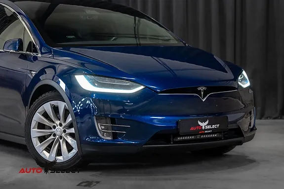 Tesla Model X 2018 photo 2
