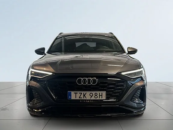 Audi Q8 2024 photo 2