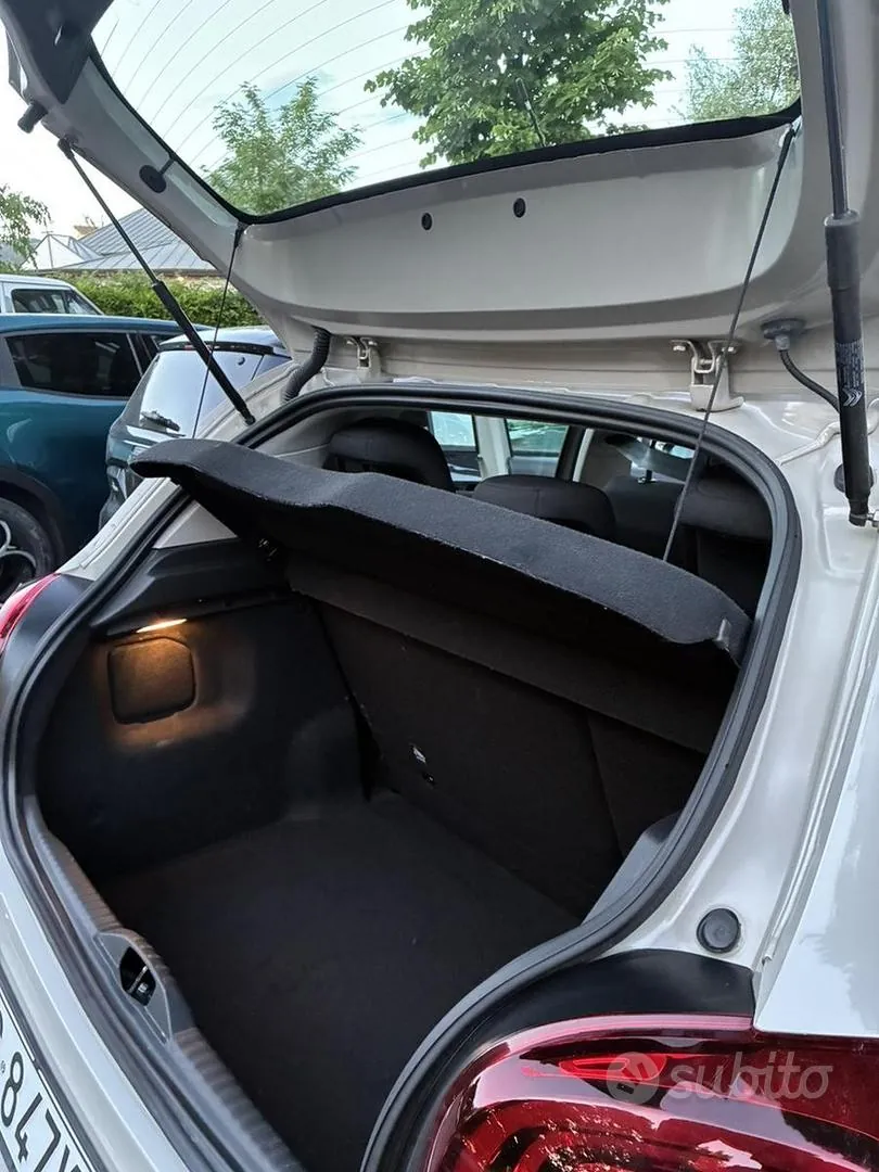 Citroen C3 2023 photo 3