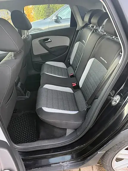 Volkswagen Polo Cross 2010 photo 5