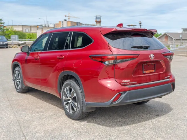 Toyota Highlander 2021 photo 3