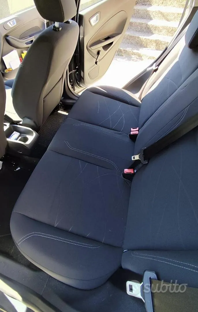 Ford Fiesta 2015 photo 4