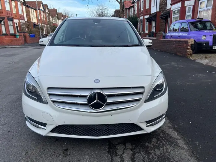 Mercedes-Benz B-Class 2014 photo 3