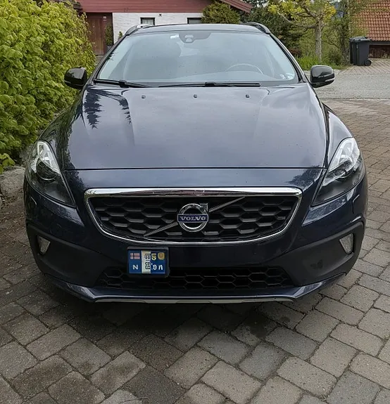 Volvo V40 Cross Country 2013 photo 2