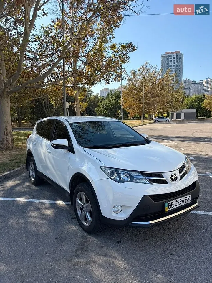 Toyota Rav4 2013 photo 2
