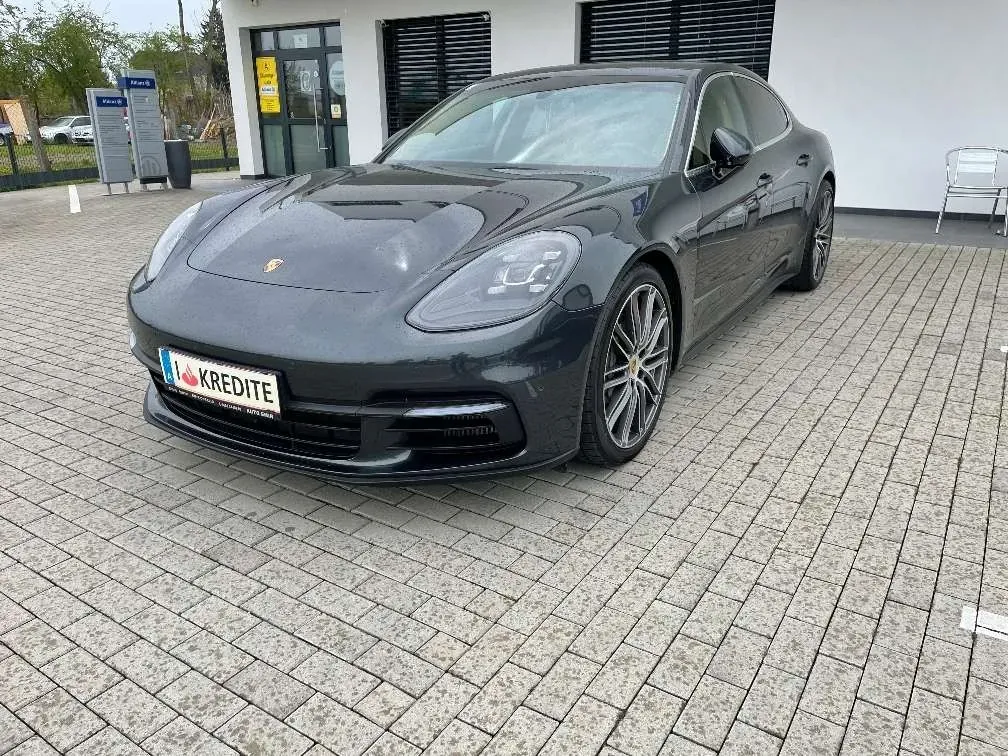 Porsche Panamera 2017 photo 2