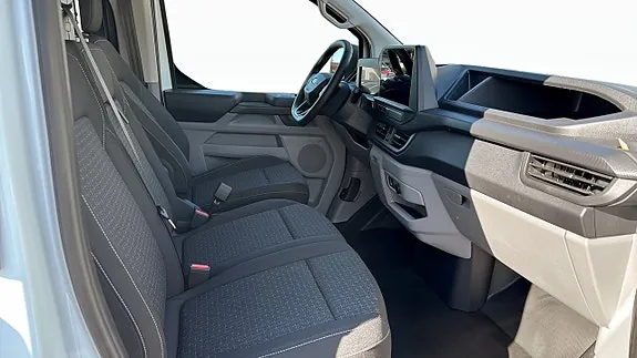 Ford Custom 2025 photo 3