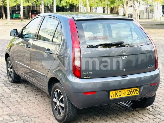 Tata Indica 2011 photo 2