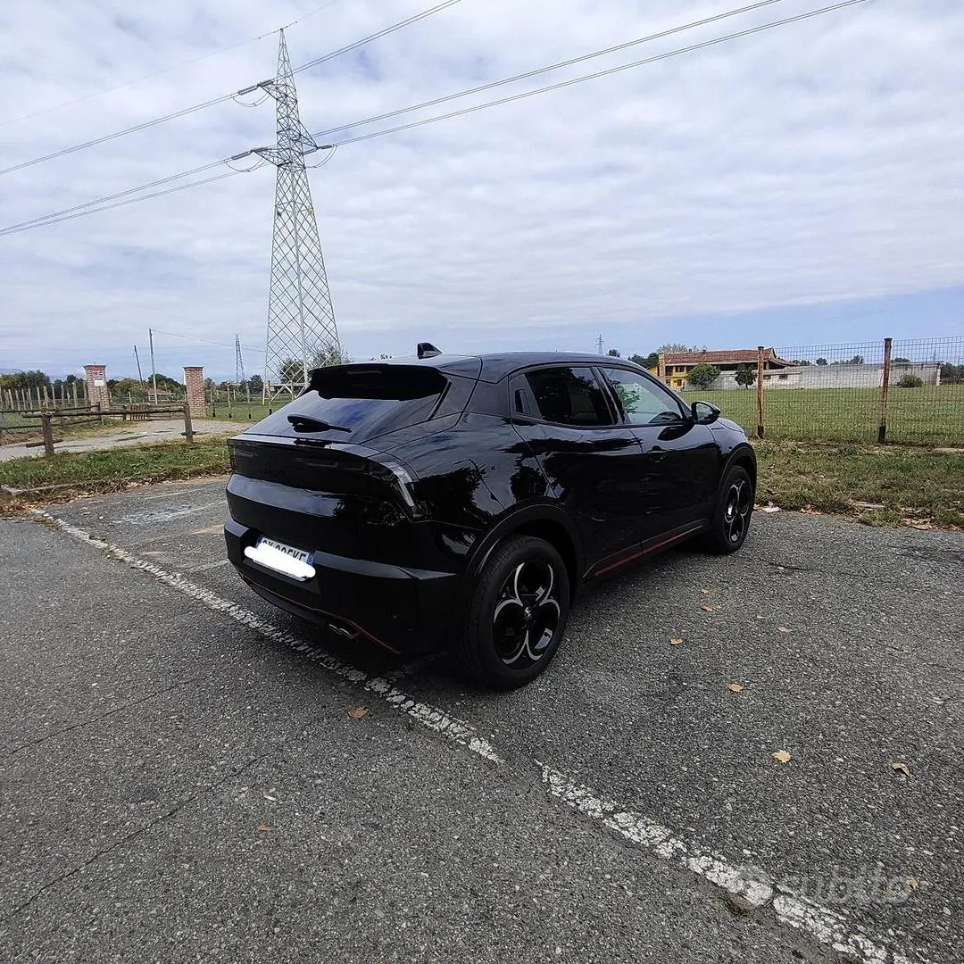 Alfa Romeo Junior 2024 photo 2