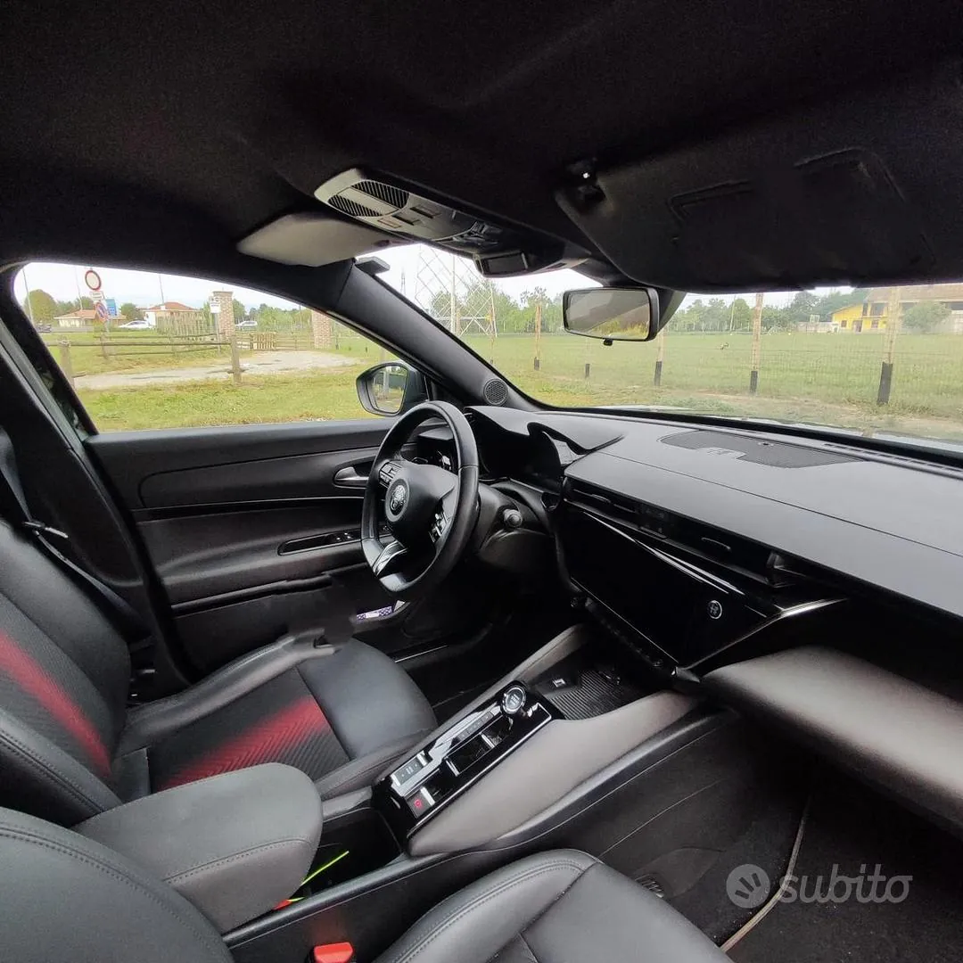 Alfa Romeo Junior 2024 photo 5