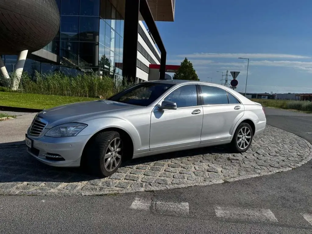 Mercedes-Benz S-Class 2012 photo 2