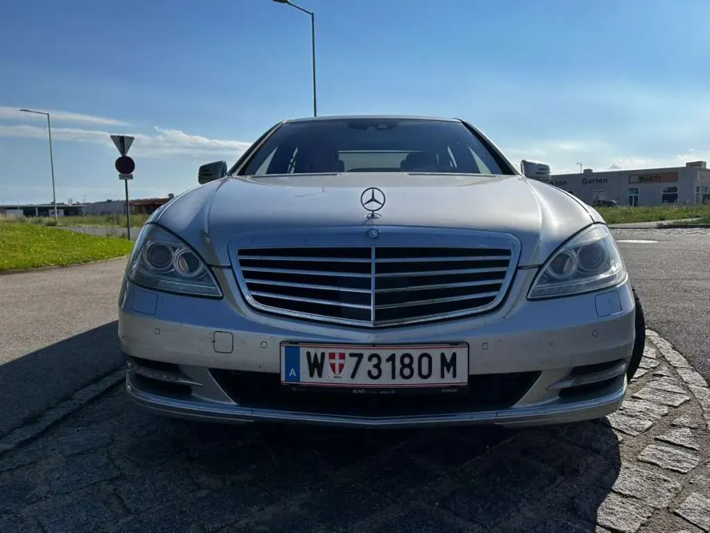 Mercedes-Benz S-Class 2012 photo 3