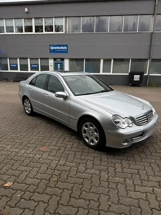 Mercedes-Benz C180