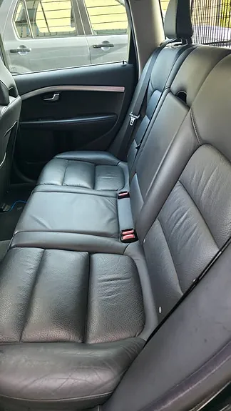 Volvo V70 2012 photo 4