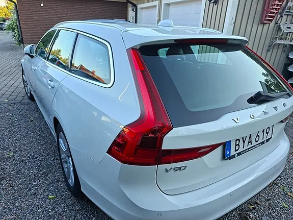 Volvo V90 2018 photo 2