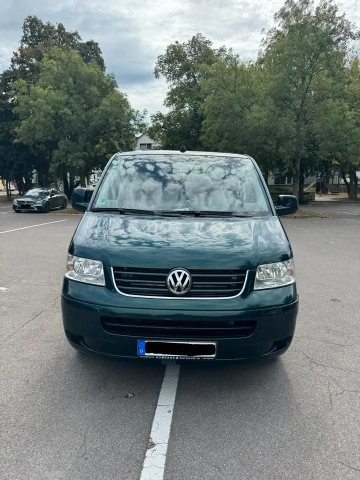 Volkswagen T5 Caravelle