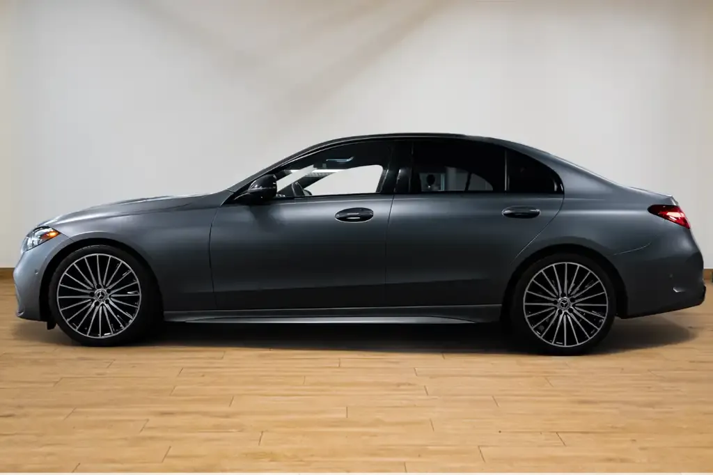 Mercedes-Benz C-Class 2023 photo 3