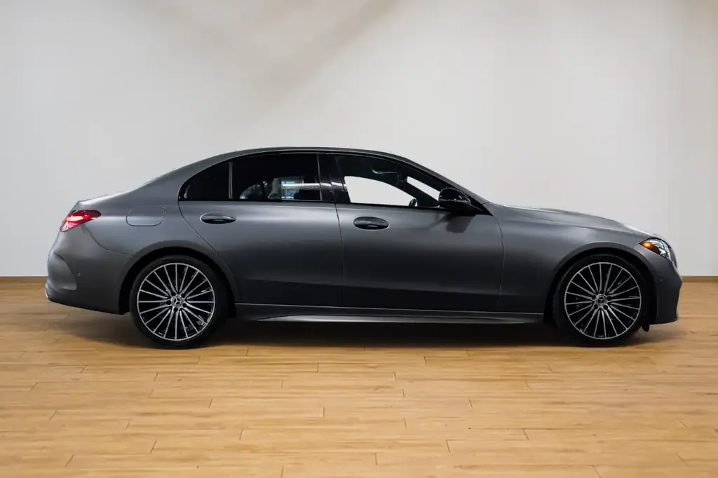 Mercedes-Benz C-Class 2023 photo 5