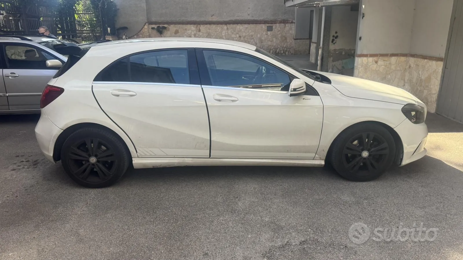 Mercedes-Benz A 2016 photo 3