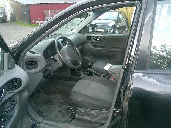 Hyundai Santa Fe 2004 photo 3