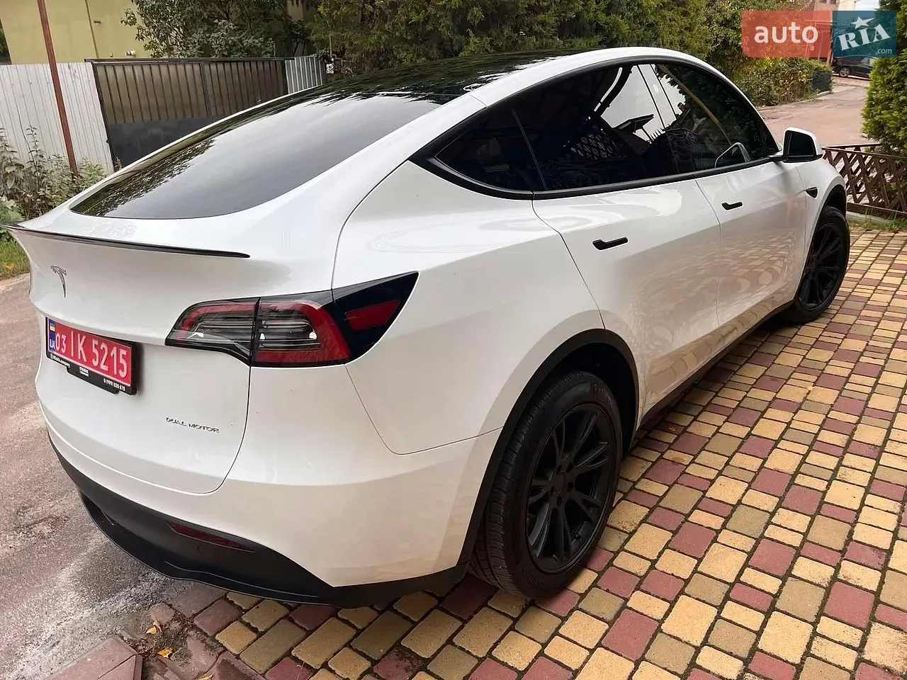 Tesla Model Y 2023 photo 5