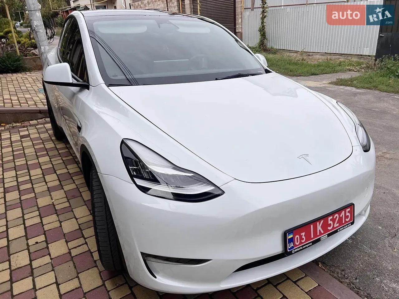 Tesla Model Y 2023 photo 4