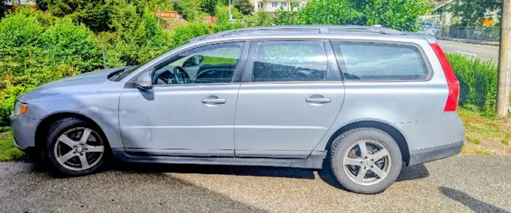 Volvo V70 2008 photo 3