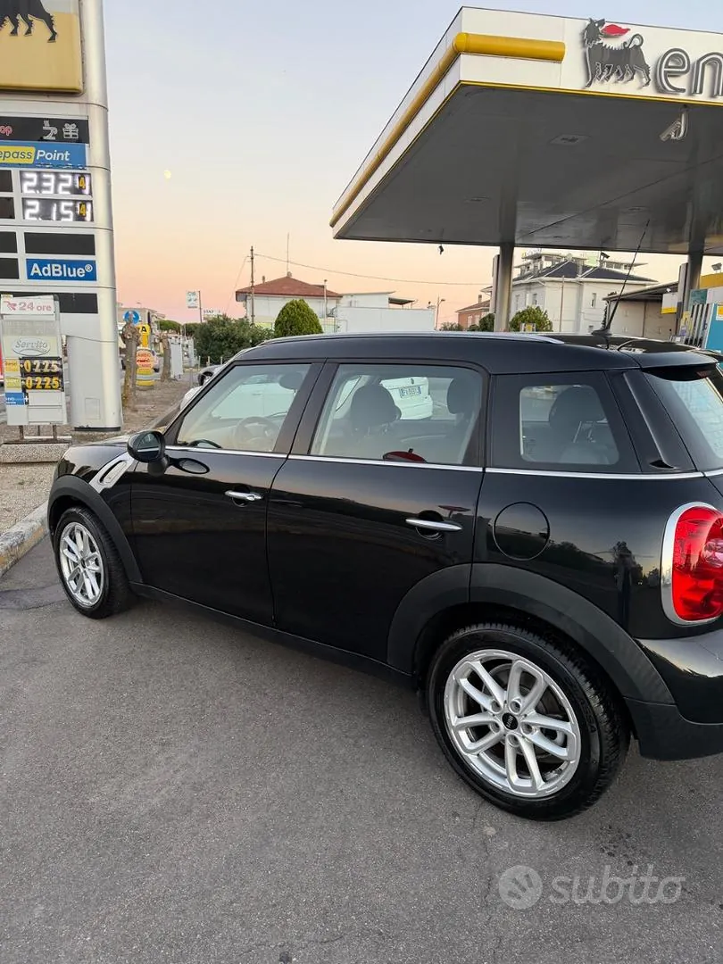 Mini Mini Countryman 2018 photo 2