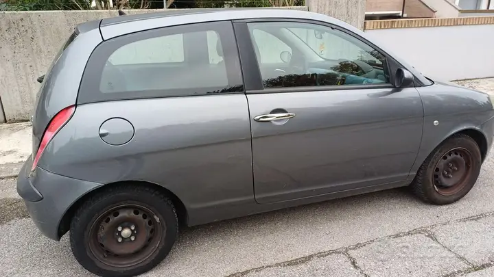 Lancia Ypsilon 2005 photo 3