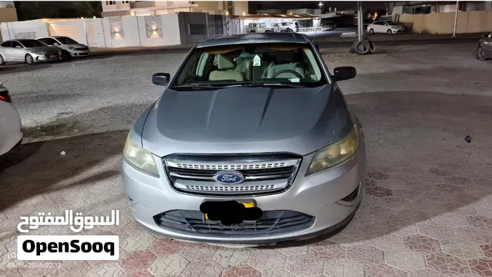 Ford Taurus 2011 photo 5
